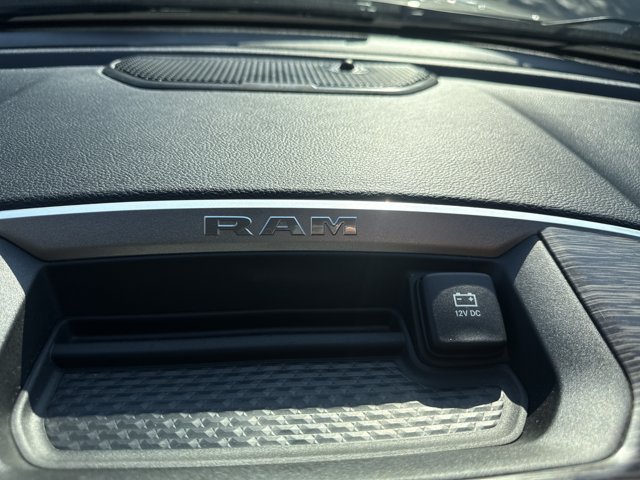 Used 2020 RAM 1500 Laramie RWD image 29