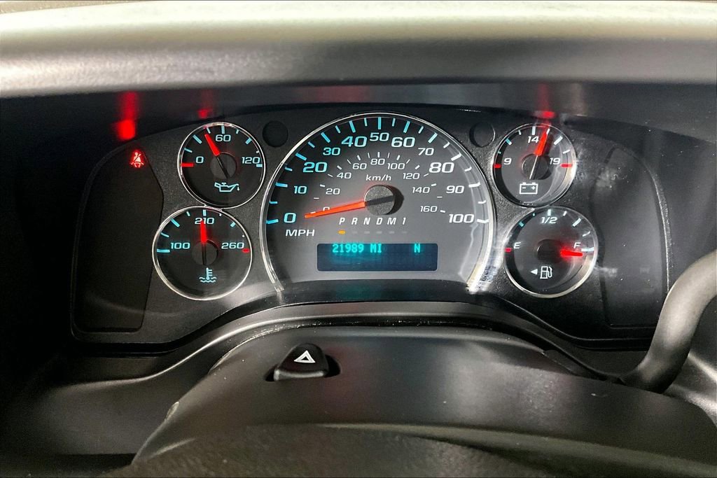 Used 2025 Chevrolet Express 3500 LT w/ LT Preferred Equipment Group RWD image 15
