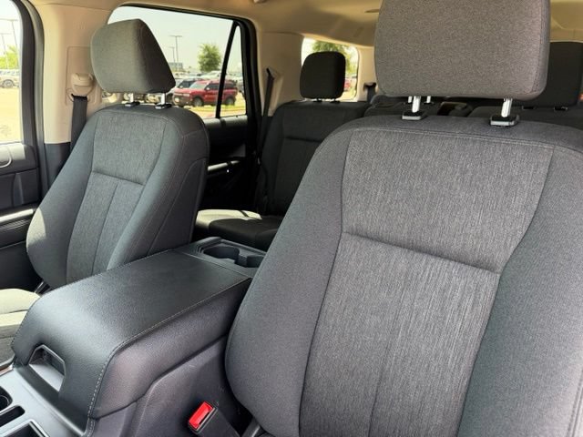 Certified 2024 Ford Expedition XLT RWD image 12