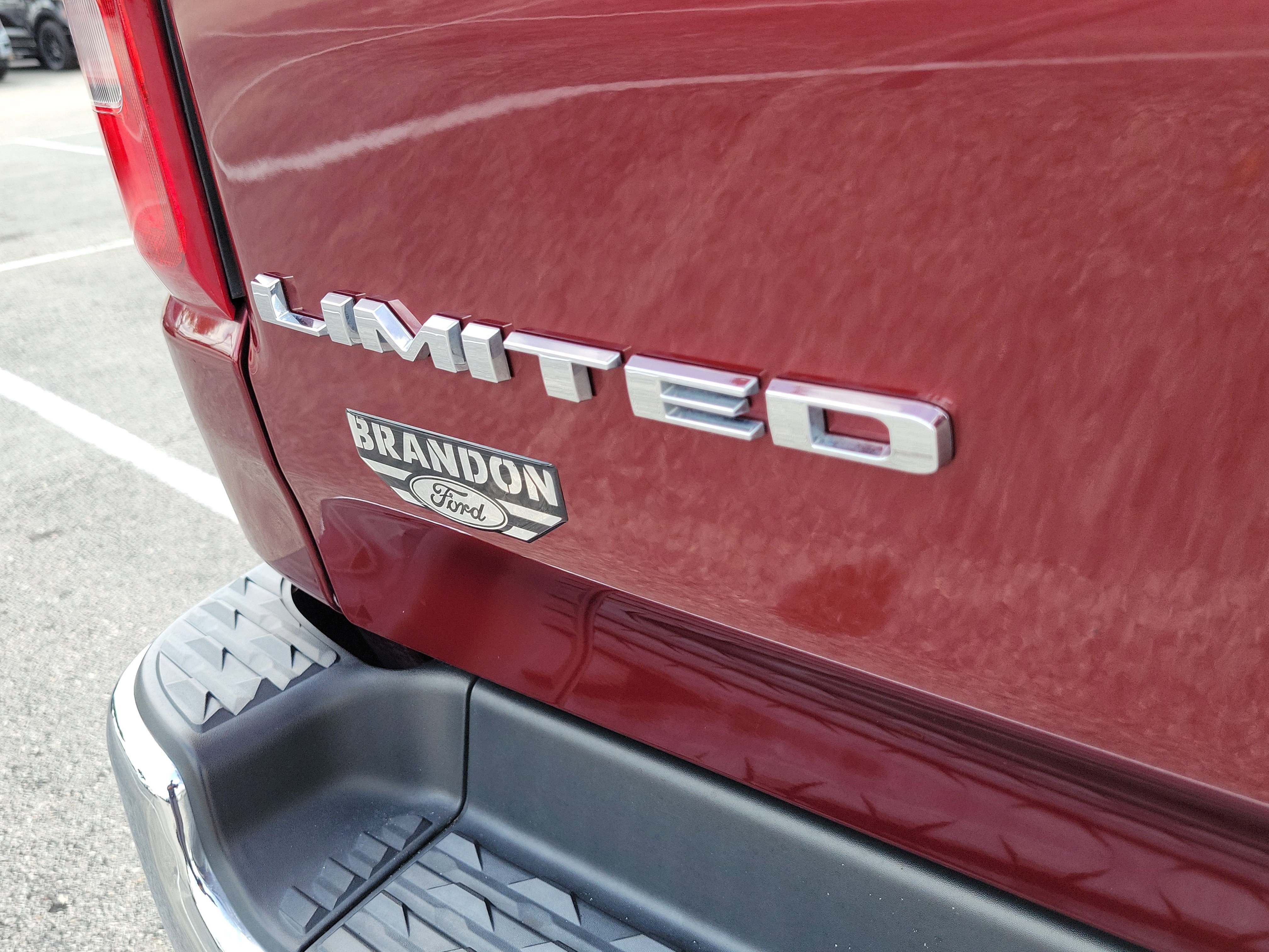 Used 2022 RAM 1500 Limited AWD/4WD image 9