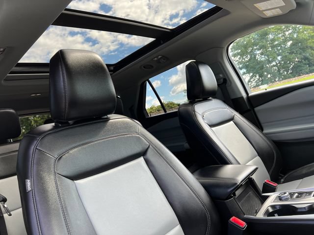 Certified 2023 Ford Explorer XLT w/ Equipment Group 202A AWD/4WD image 37