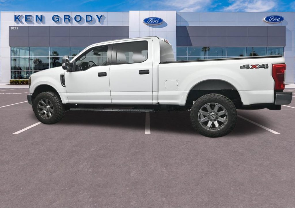 Certified 2018 Ford F250 XLT w/ XLT Value Package AWD/4WD image 3