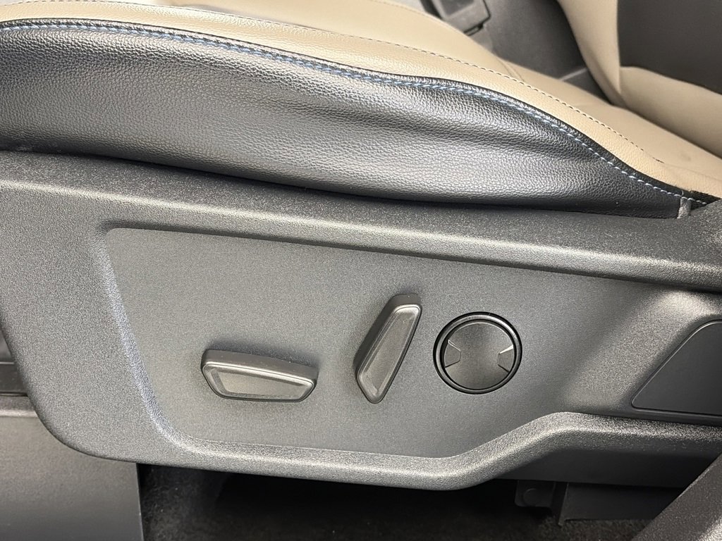 Certified 2024 Ford Bronco Wildtrak image 28