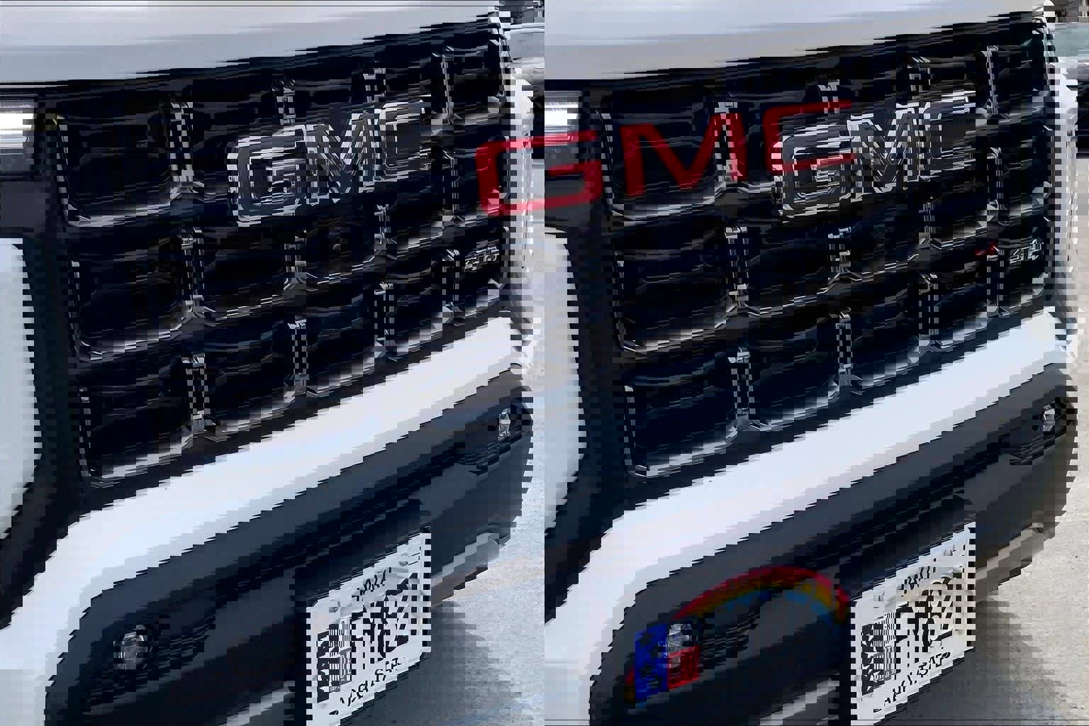 Used 2024 GMC Canyon AT4 w/ AT4 Premium Package image 33