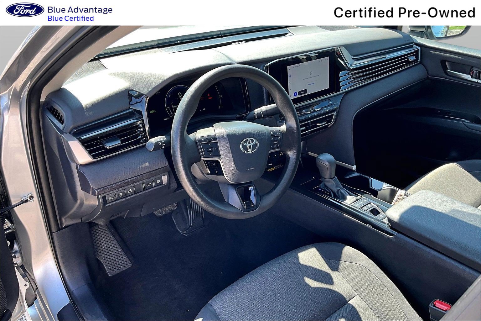 Used 2025 Toyota Camry LE FWD image 20