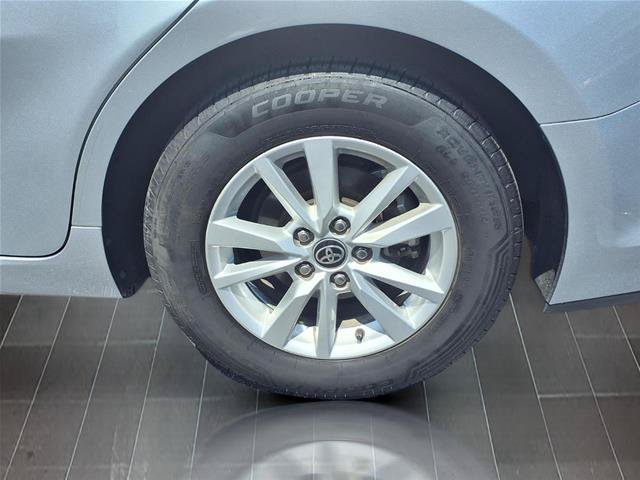 Used 2025 Toyota Camry LE FWD image 16