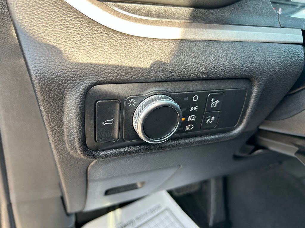 Certified 2021 Ford Explorer XLT image 21