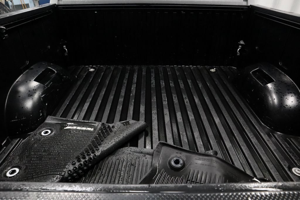 Used 2024 Toyota Tundra Limited AWD/4WD image 14
