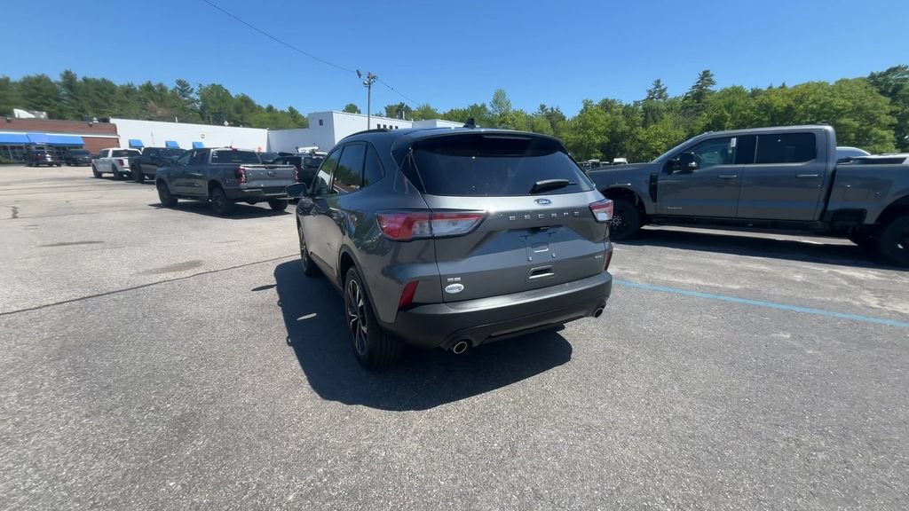 Certified 2022 Ford Escape SE w/ SE Sport Appearance Package AWD/4WD image 18