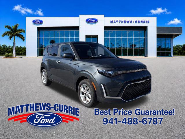 Used 2025 Kia Soul LX w/ LX Technology Package FWD image 1