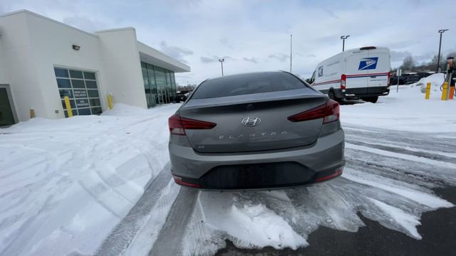 Used 2020 Hyundai Elantra SE w/ Cargo Package (C1) image 8