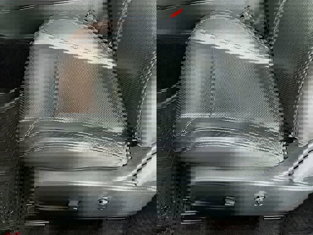 Used 2018 Dodge Challenger GT w/ Driver Convenience Group image 30