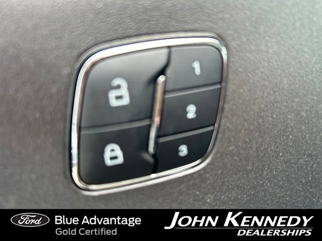 Certified 2025 Ford Bronco Sport Outer Banks w/ Outer Banks Tech Package+ AWD/4WD image 17