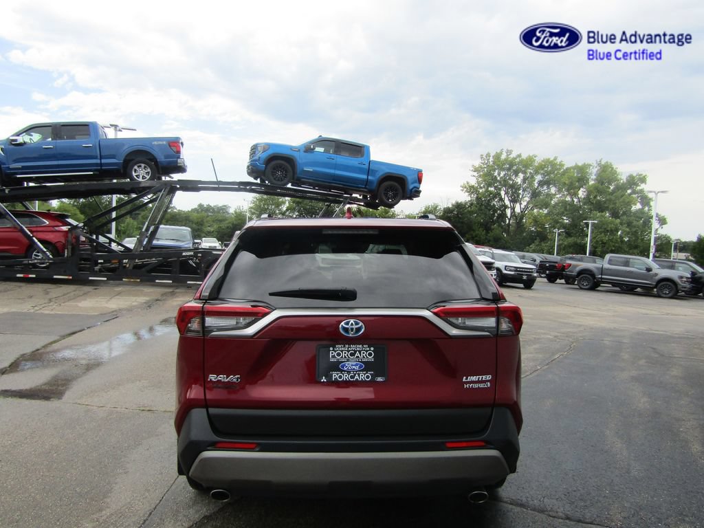 Used 2022 Toyota RAV4 Limited AWD/4WD image 9