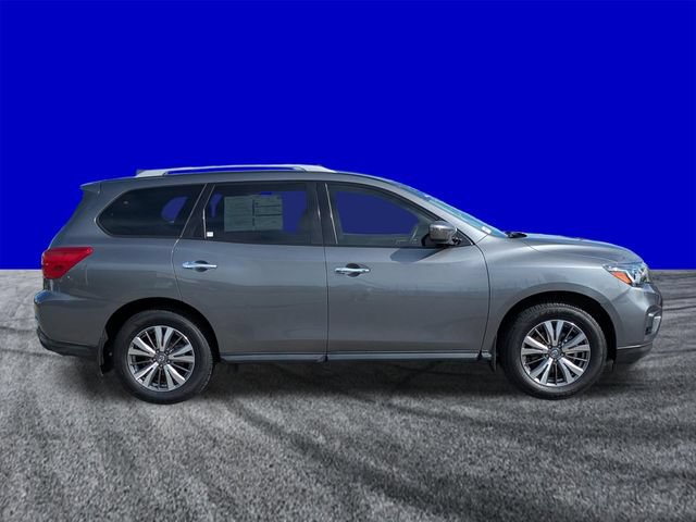 Used 2020 Nissan Pathfinder S FWD image 3