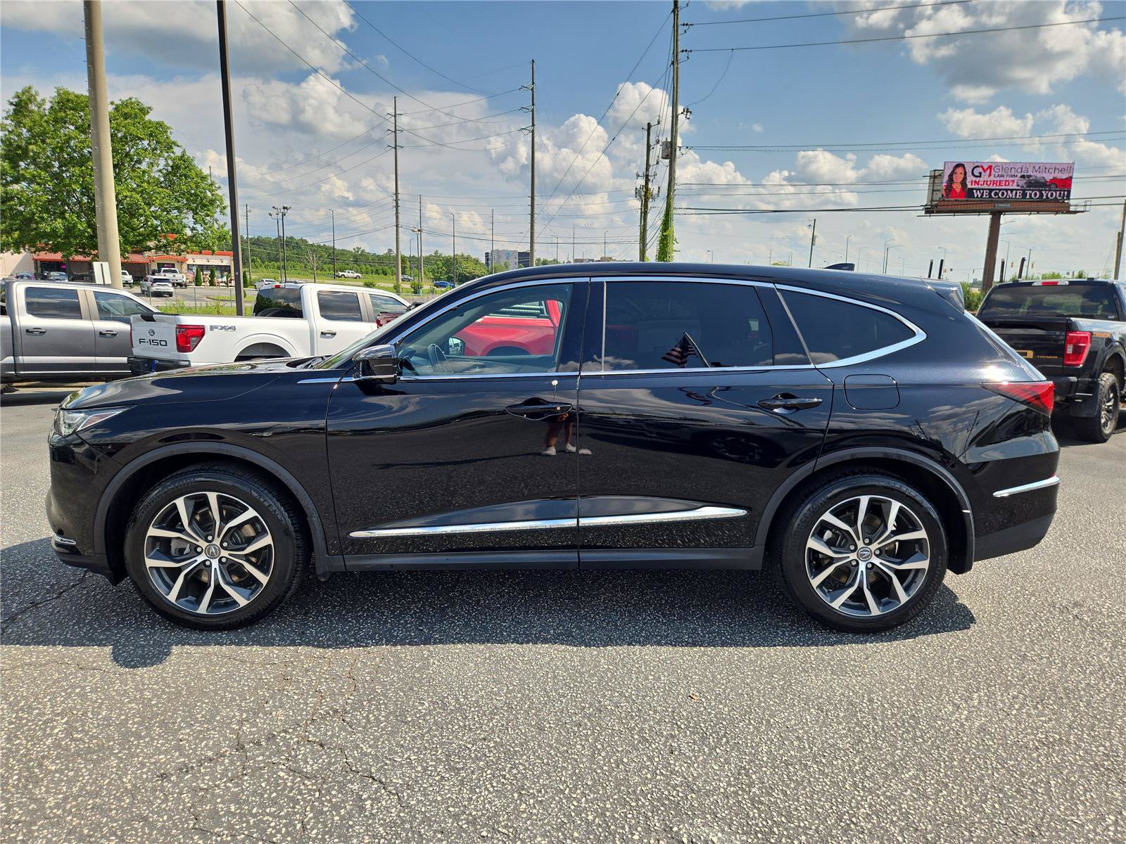 Used 2023 Acura MDX FWD w/ Technology Package image 11