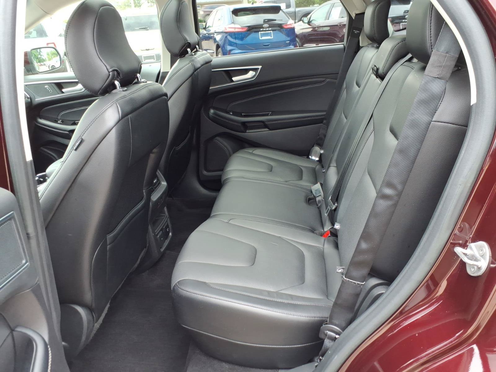 Certified 2018 Ford Edge Titanium w/ Equipment Group 302A AWD/4WD image 14