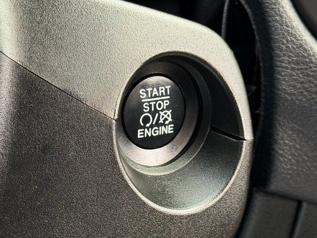 Used 2017 Jeep Compass Latitude AWD/4WD image 31