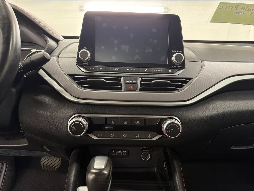 Used 2024 Nissan Altima 2.5 SR FWD image 22