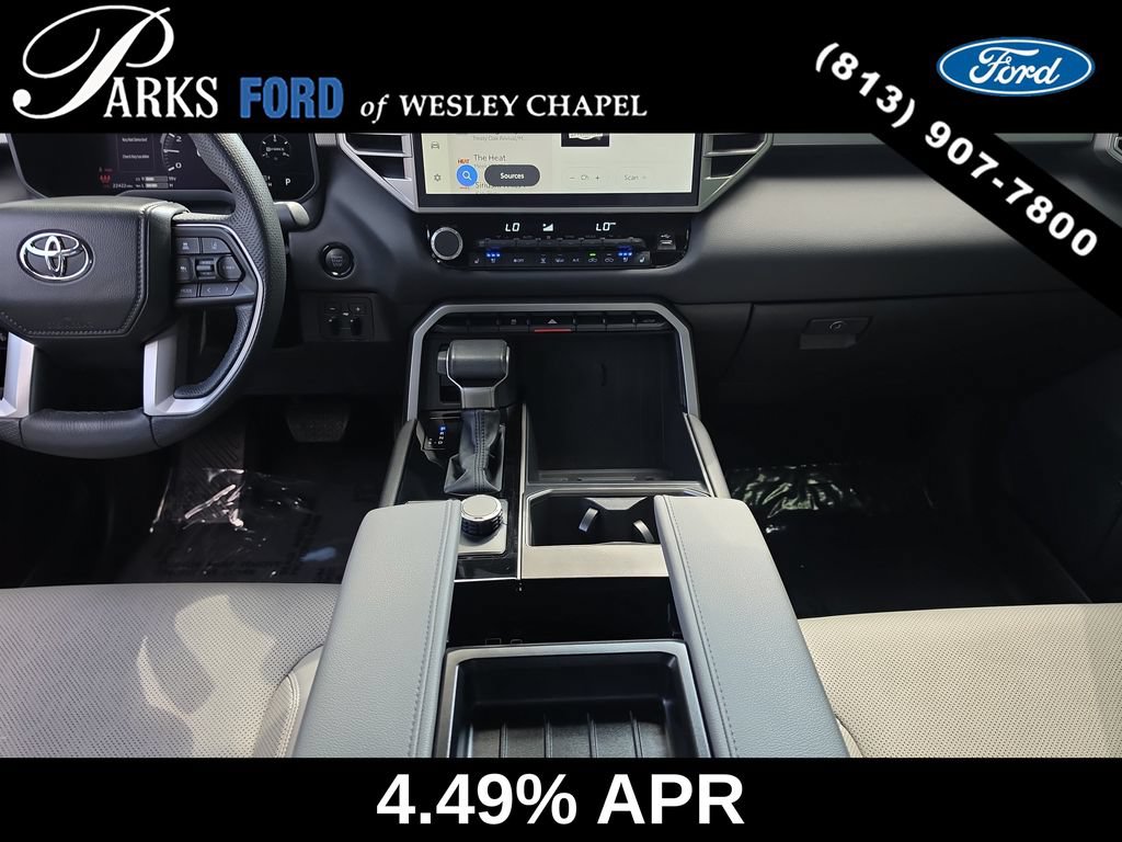 Used 2025 Toyota Tundra Limited AWD/4WD image 12