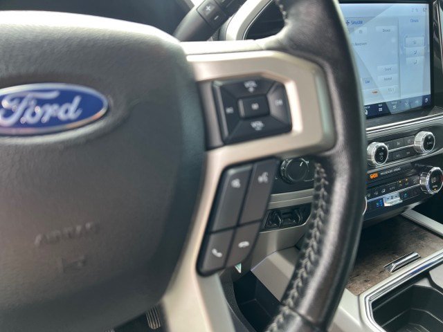 Certified 2022 Ford F350 Lariat w/ Lariat Value Package AWD/4WD image 15