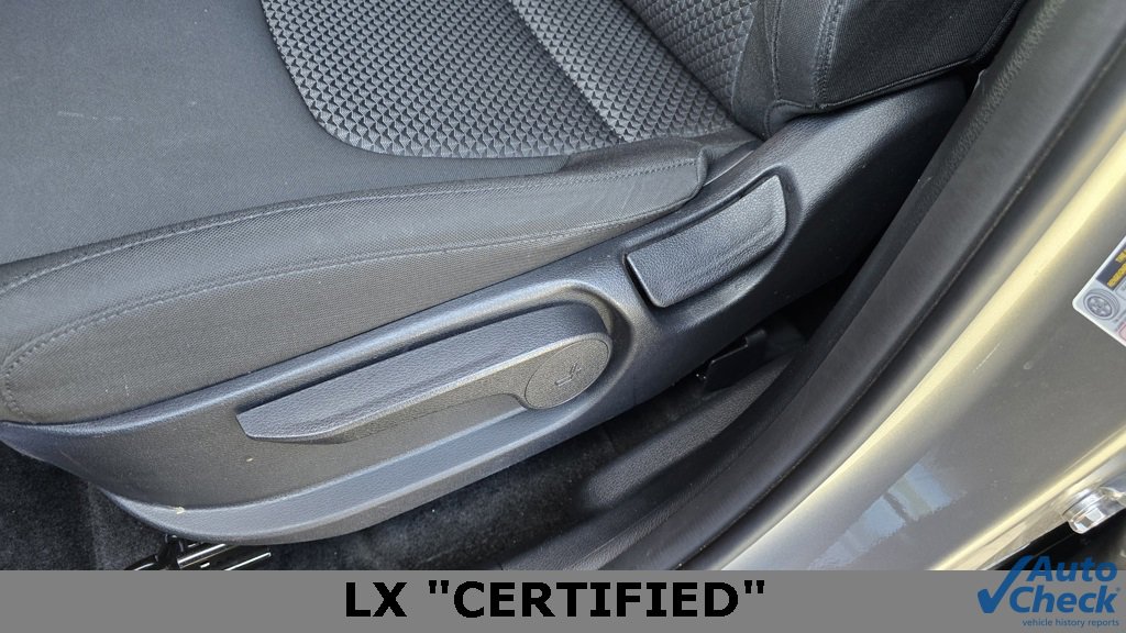 Used 2025 Kia Sportage LX image 28