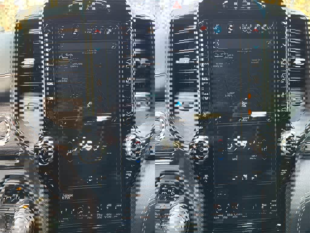 Used 2023 RAM 1500 Limited w/ Body Color Bumper Group image 27