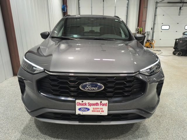 Certified 2024 Ford Escape ST-Line w/ Tech Pack #1 AWD/4WD image 3