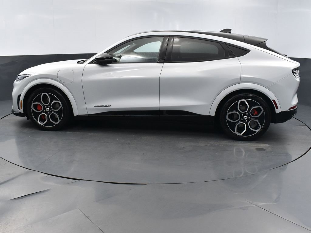 Certified 2022 Ford Mustang Mach-E GT image 2