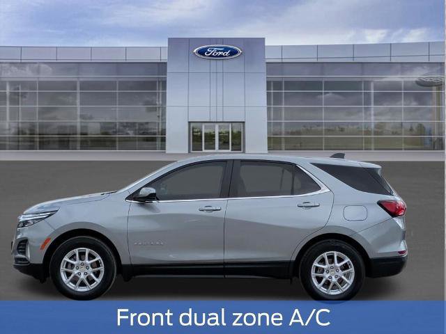 Used 2024 Chevrolet Equinox LT image 2
