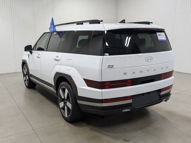Used 2024 Hyundai Santa Fe Limited image 3