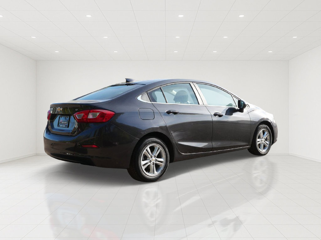 Used 2017 Chevrolet Cruze LT w/ Convenience Package FWD image 6