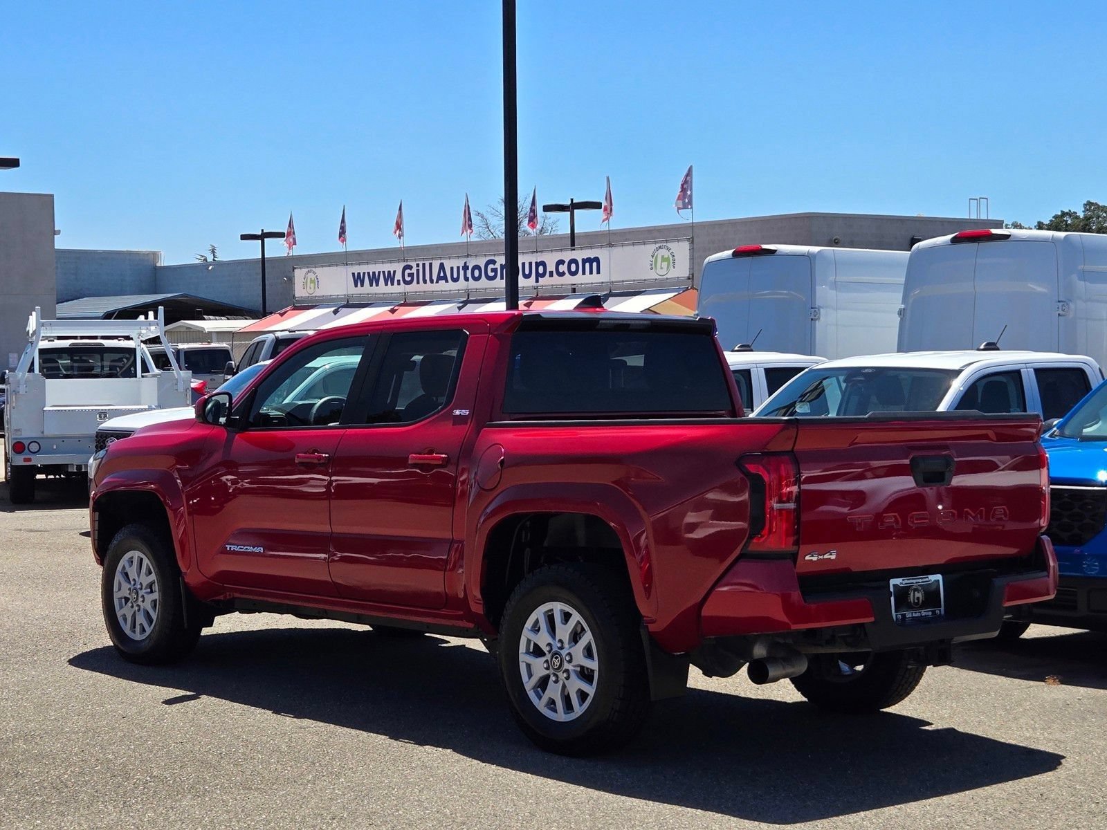 Used 2024 Toyota Tacoma SR5 AWD/4WD image 6