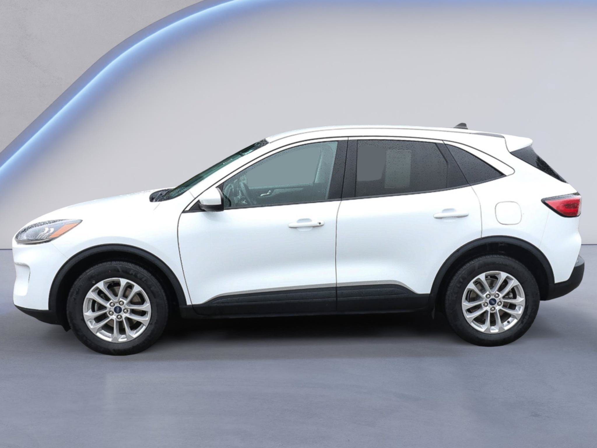 Certified 2021 Ford Escape SE w/ Convenience Package AWD/4WD image 3
