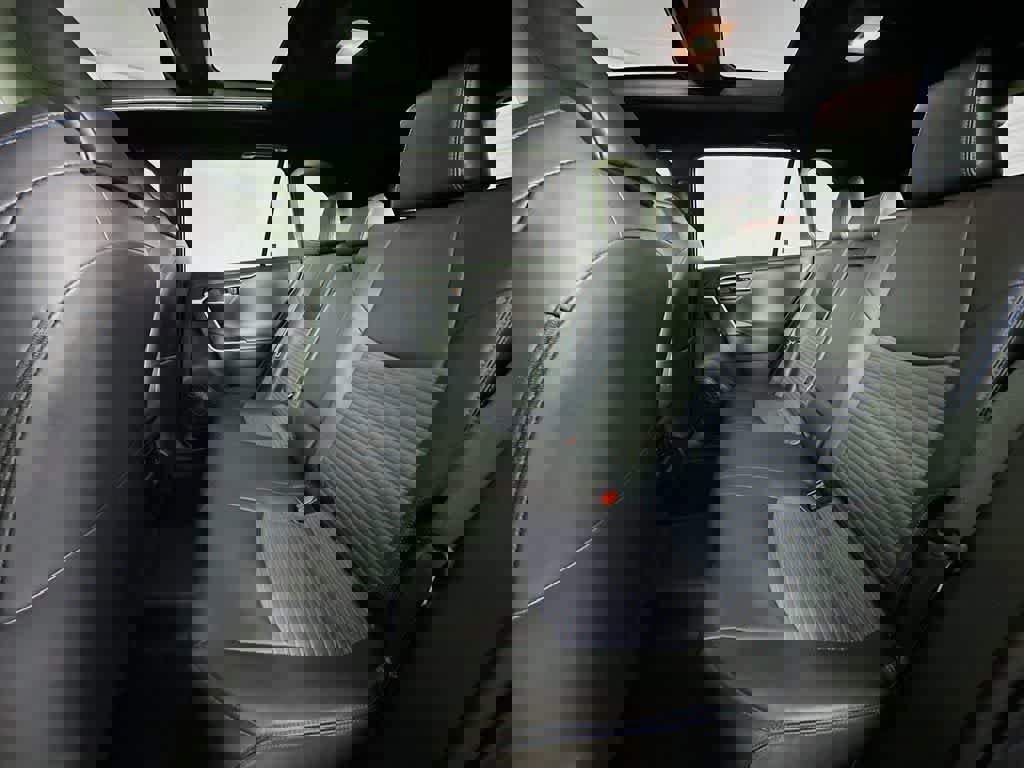 Used 2020 Toyota RAV4 XSE image 17