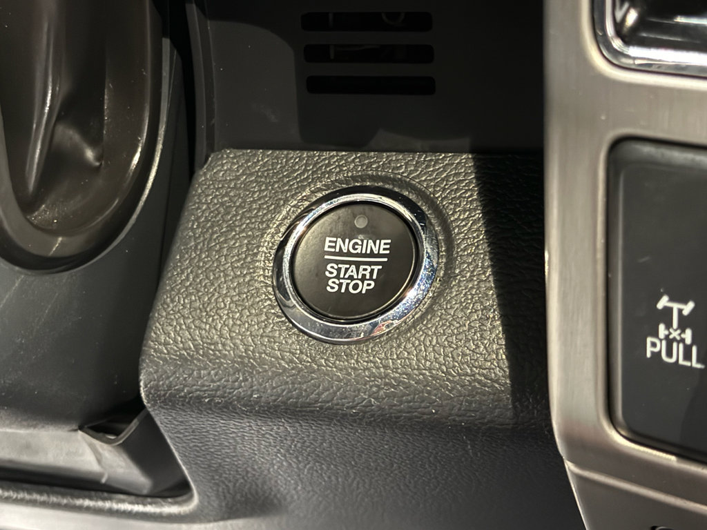 Certified 2022 Ford F350 Platinum w/ Snow Plow Prep Package image 14