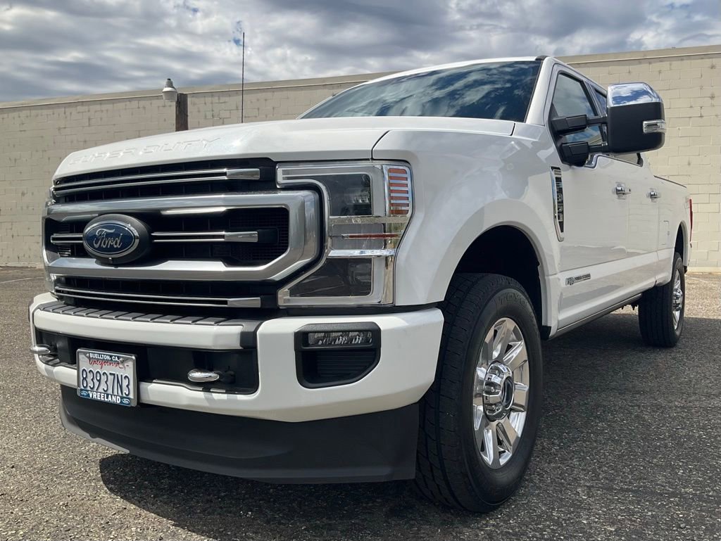 Certified 2022 Ford F350 Platinum w/ FX4 Off-Road Package image 3