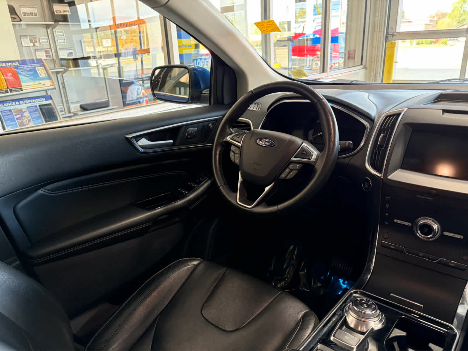 Certified 2020 Ford Edge Titanium AWD/4WD image 12