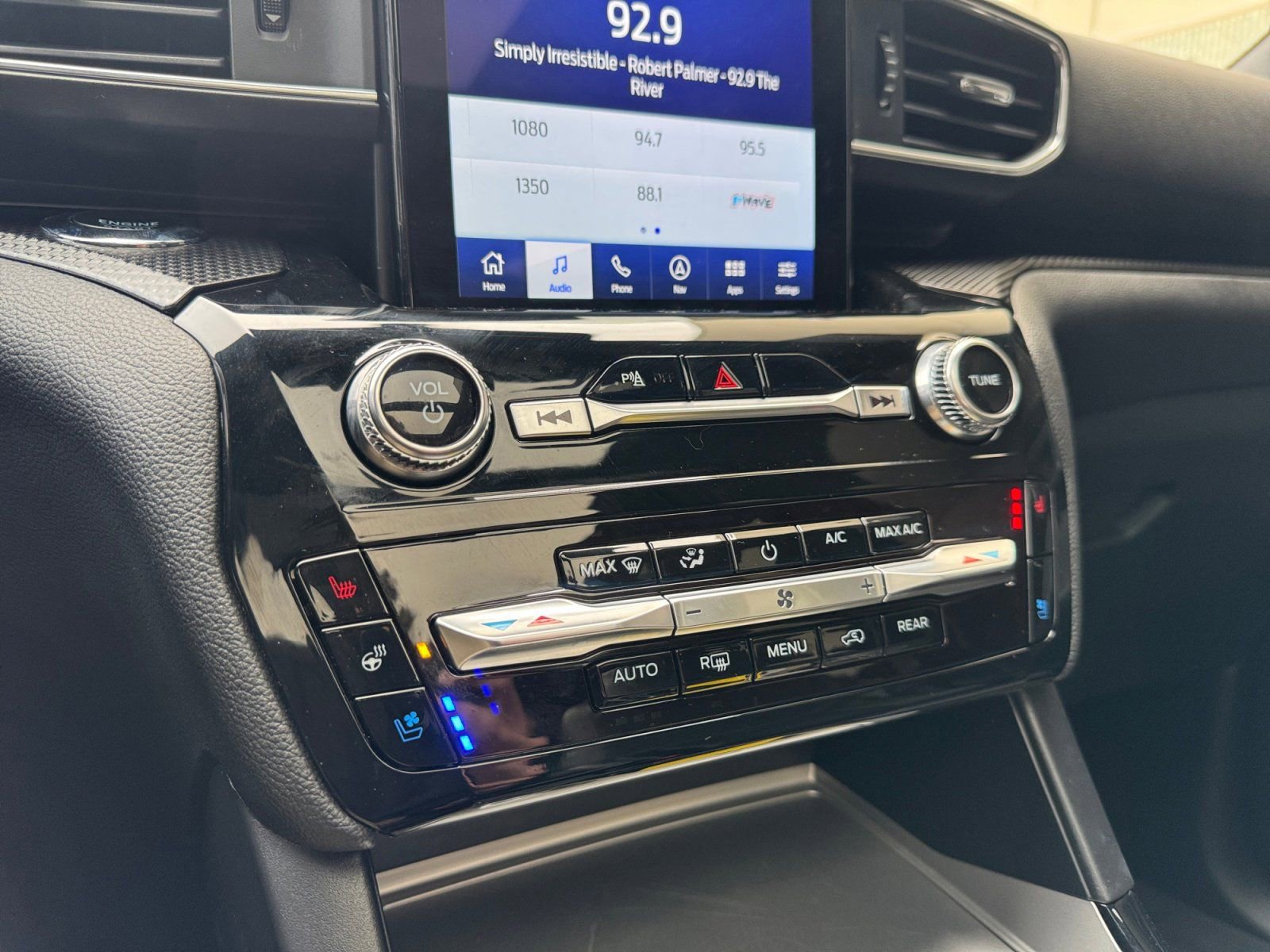 Certified 2024 Ford Explorer ST w/ Equipment Group 401A image 28