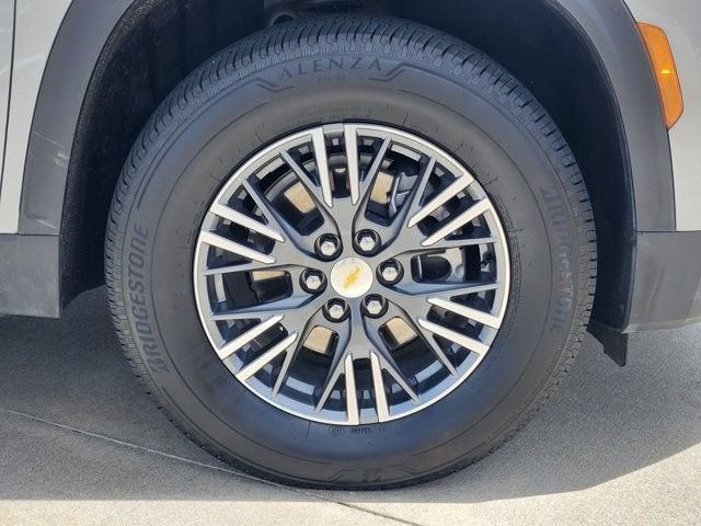 Used 2026 Chevrolet Traverse LT FWD image 10