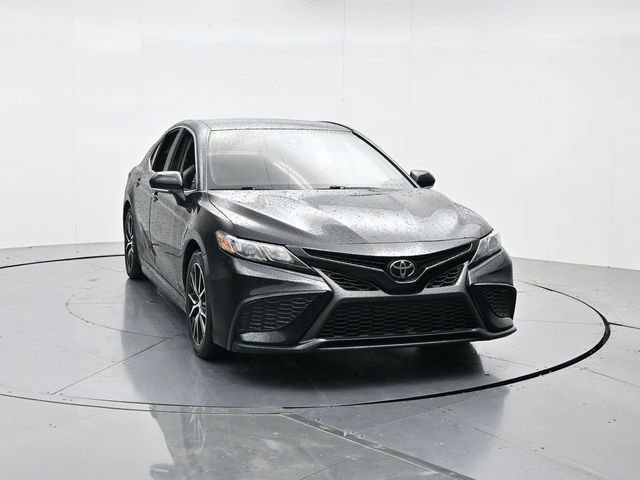 Used 2023 Toyota Camry SE w/ Convenience Package FWD image 4