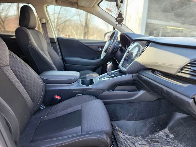 Used 2024 Subaru Outback Premium AWD/4WD image 11