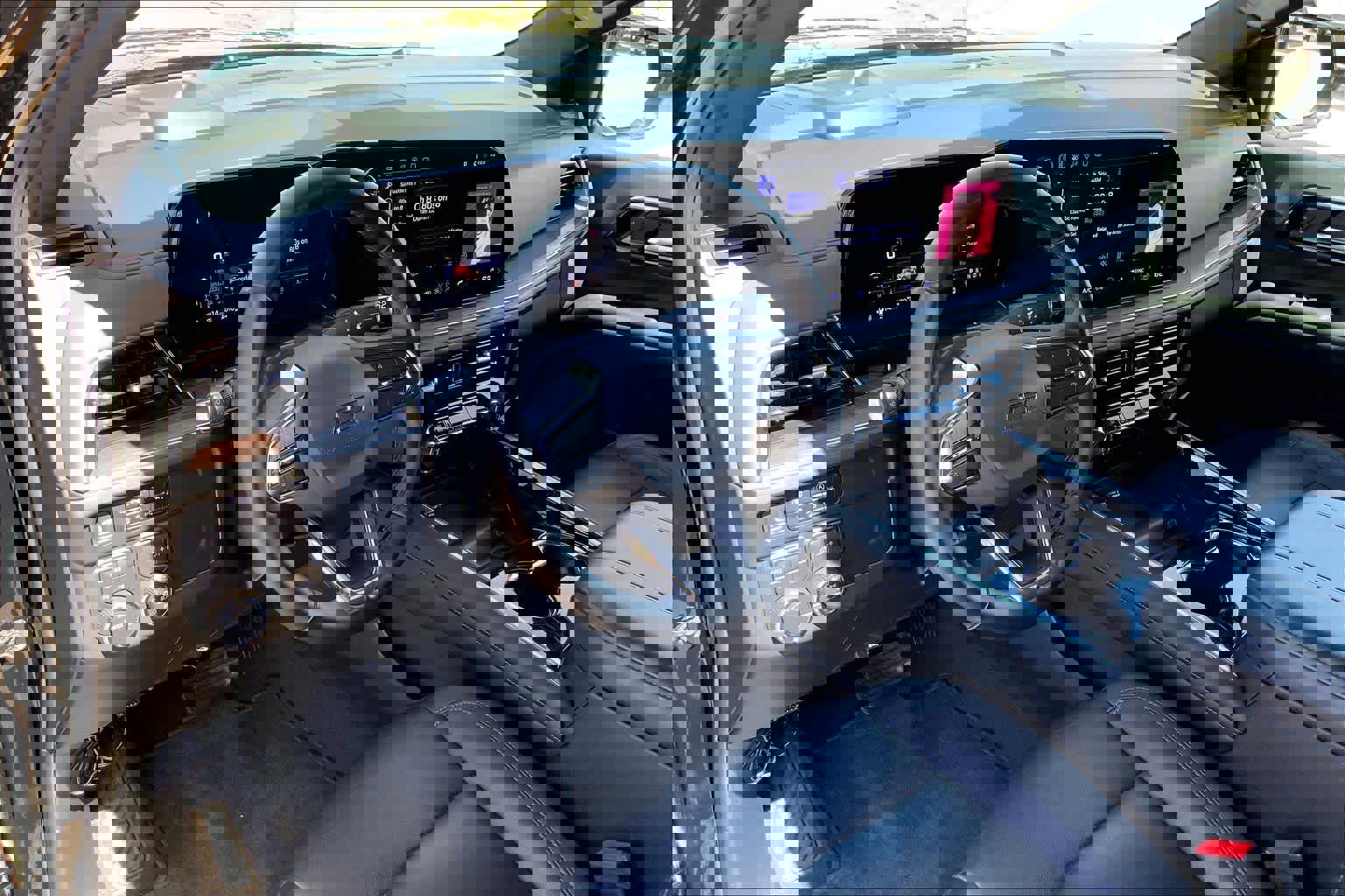 Used 2025 Chevrolet Tahoe Z71 image 18