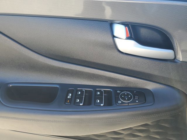 Used 2022 Hyundai Santa Fe SE image 23