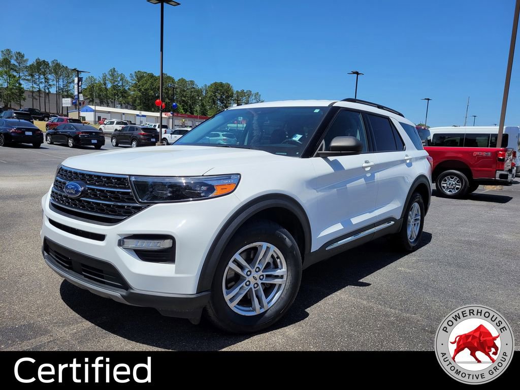 Certified 2021 Ford Explorer XLT w/ Equipment Group 202A AWD/4WD image 1