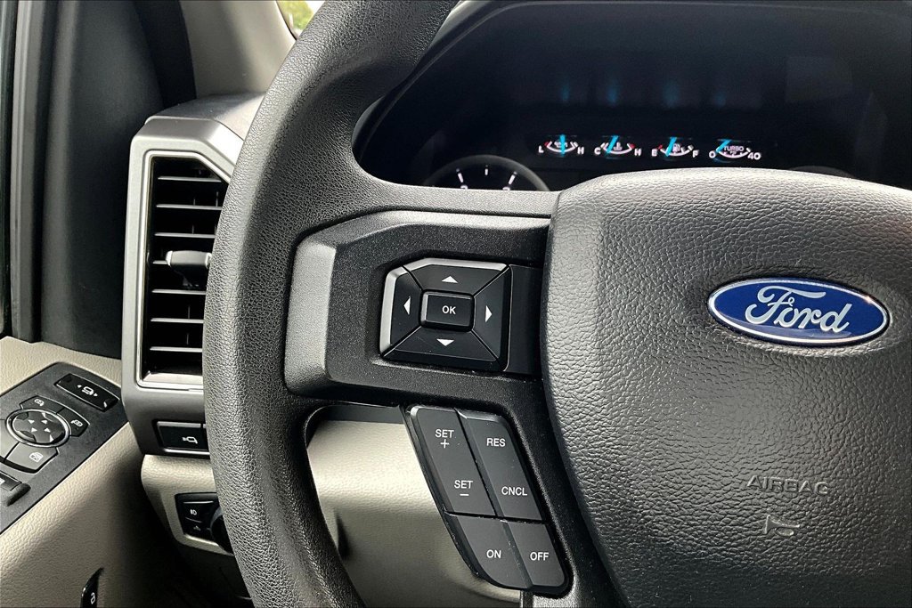 Certified 2019 Ford F450 XLT w/ XLT Premium Package AWD/4WD image 15