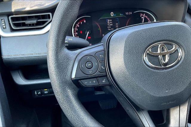 Used 2025 Toyota RAV4 XLE FWD image 11