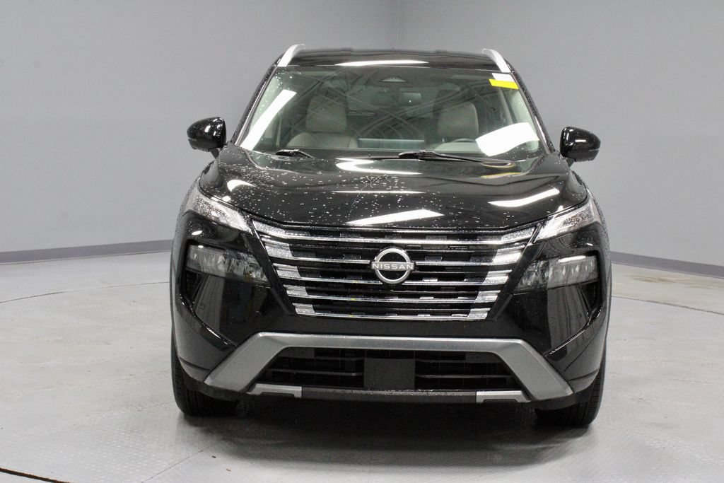 Used 2025 Nissan Rogue SL AWD/4WD image 7