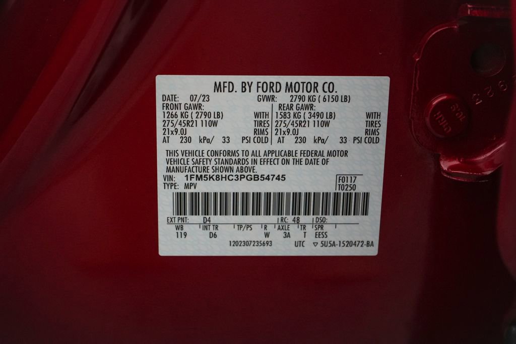 Certified 2023 Ford Explorer Platinum w/ Class IV Trailer Tow Package AWD/4WD image 27