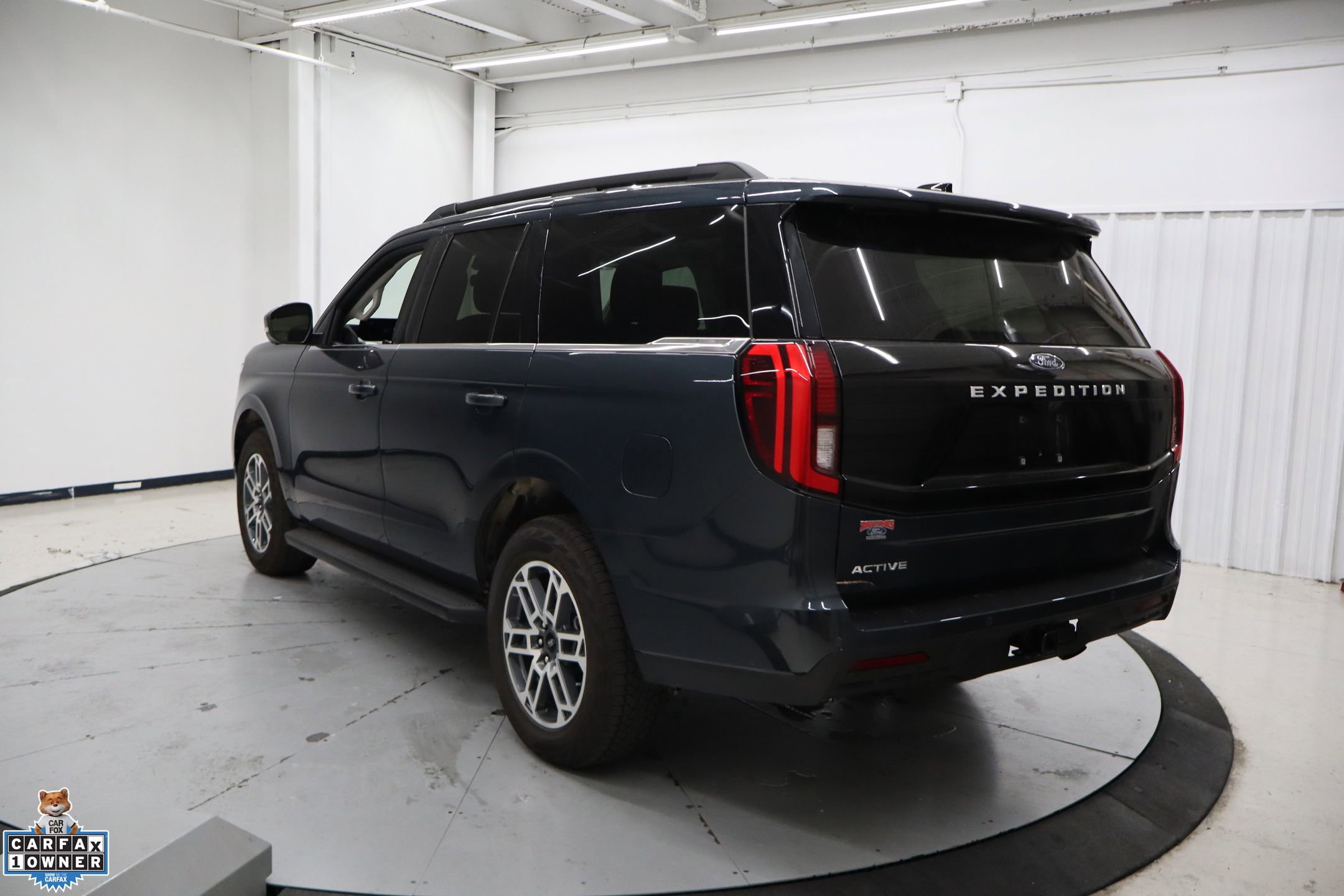 Certified 2025 Ford Expedition Active image 8